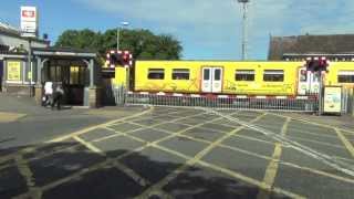 Birkdale Level Crossing [upl. by Kellie]